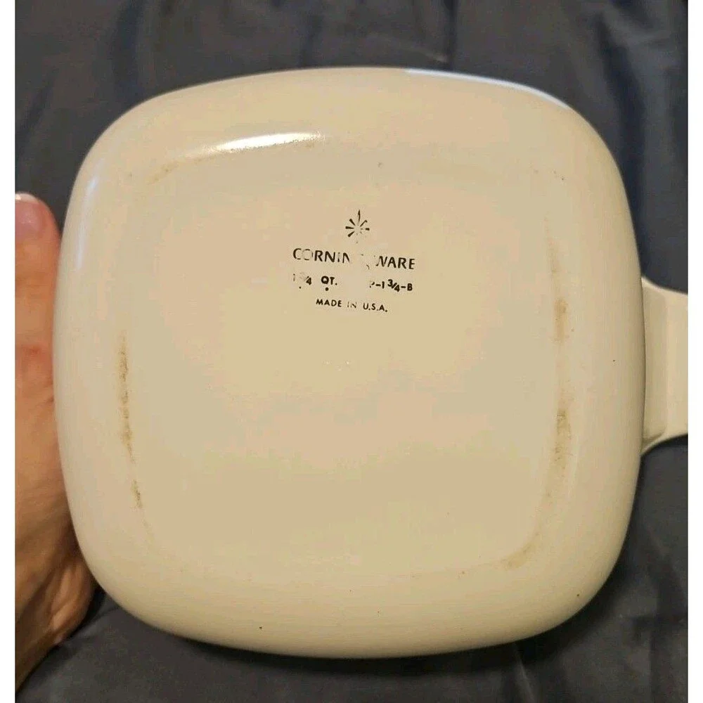 Vintage CorningWare Cornflower Blue Square 1.75 Quart Casserole Baking P-1 3/4-B